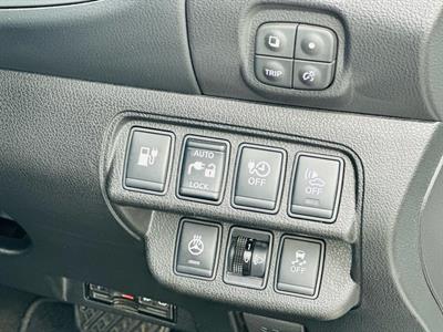2014 Nissan Leaf - Thumbnail